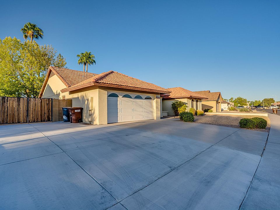 1st image of 7602 W Aster Dr