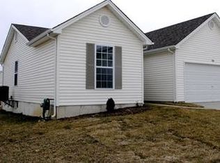 272 Equestrian Dr, Winfield, MO 63389