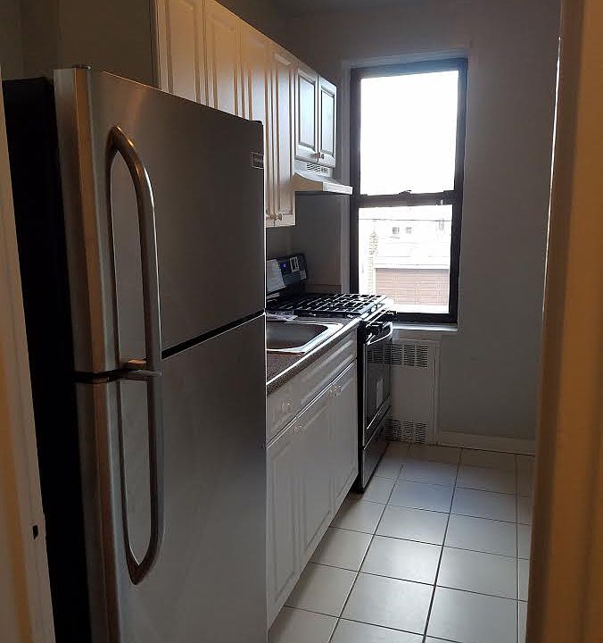 1st image of 3502 Kings Hwy APT B11