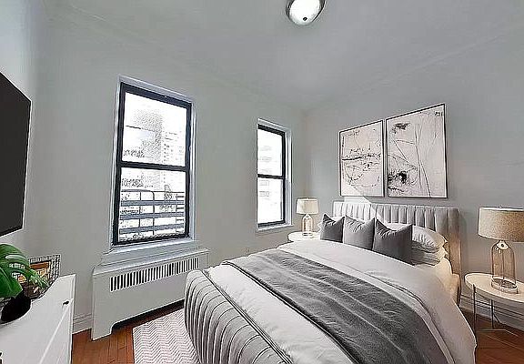 3rd image of 156 E 85th St #2M