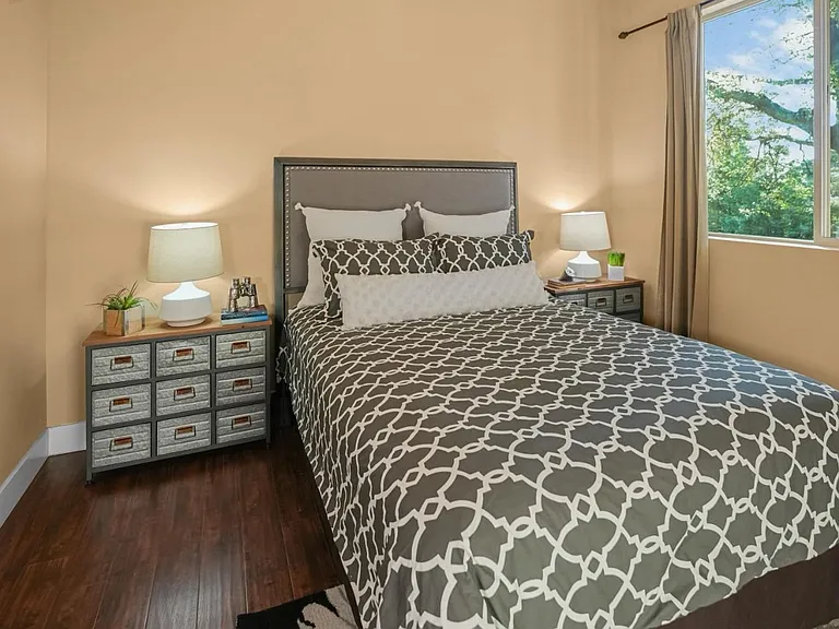 8856 Venikov Pl — Photo 16