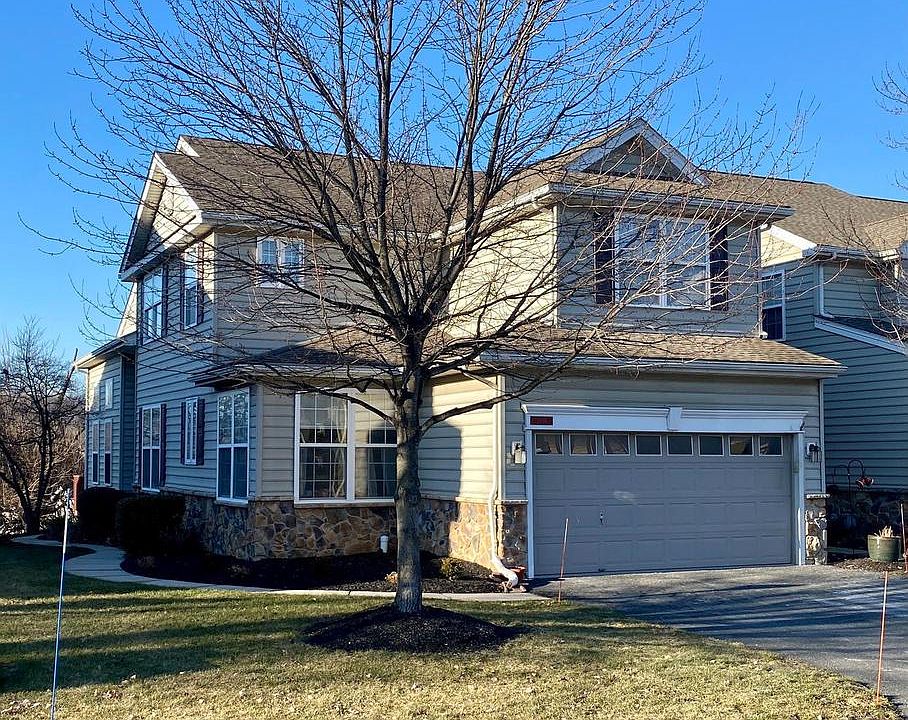 1st image of 1419 Lexington Way