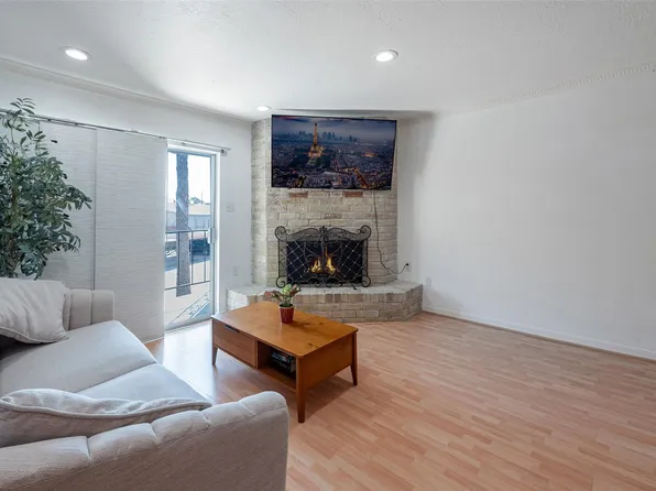 2800 Jeanetta St APT 612, Houston, TX 77063