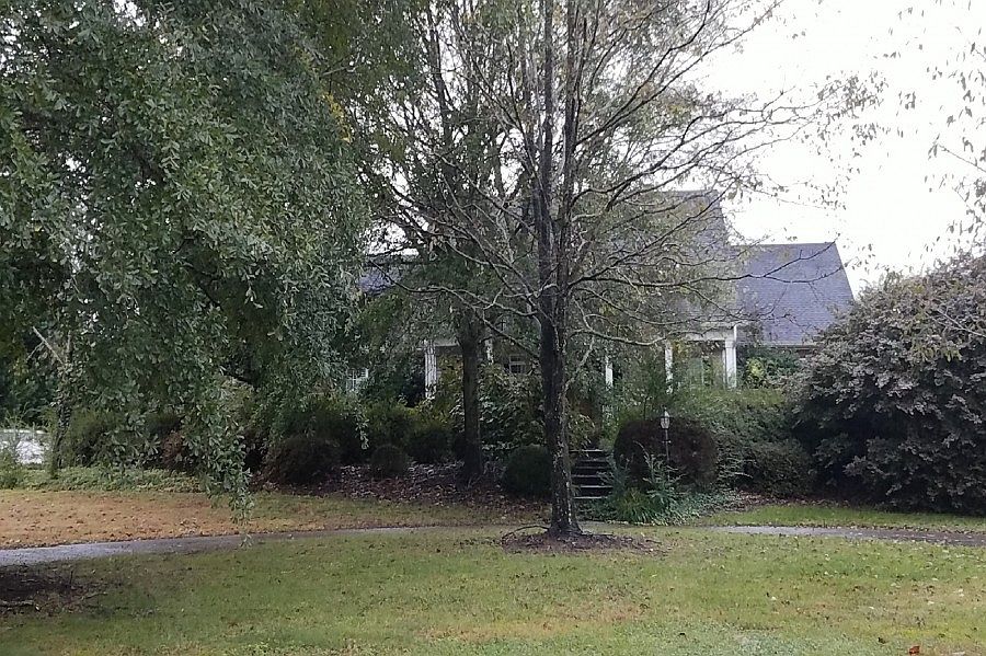 1st image of 2632 Calumet Dr SE