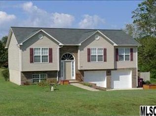 4083 Burl St, Hudson, NC 28638