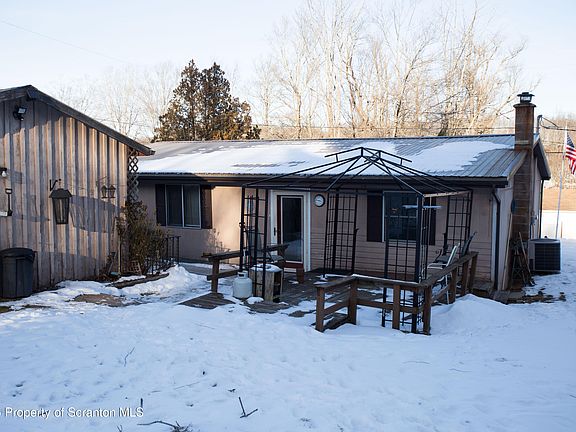 3rd image of 22 Reid Ave