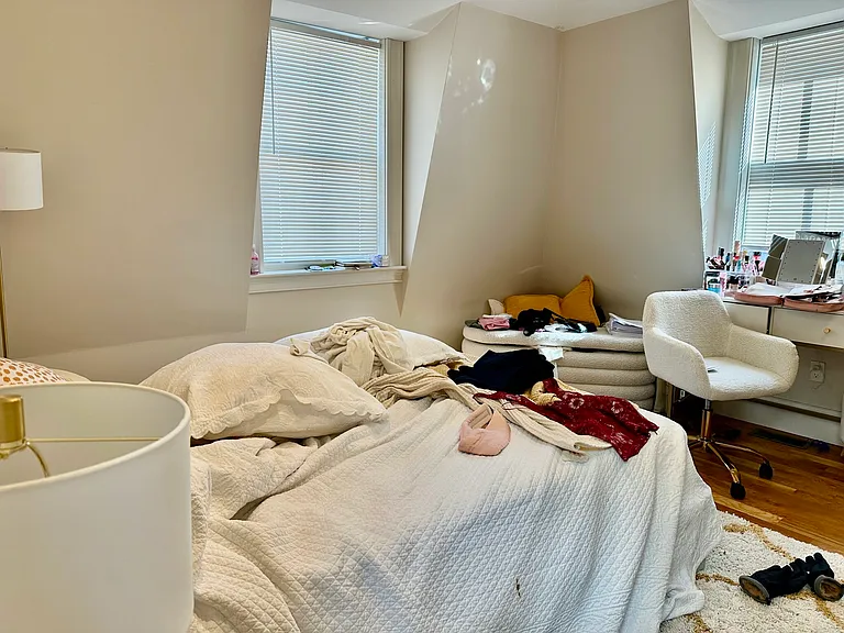 470 Green St #2 — Photo 15