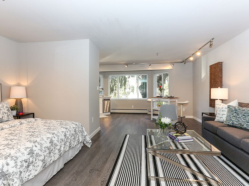 1st image of 1700 Gough St #7
