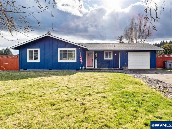 671 SW Natalie St, Dallas, OR 97338