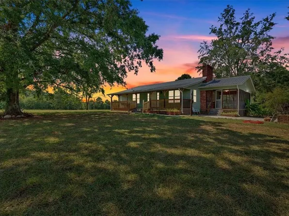 1990 Oak Hill Rd, Lyerly, GA 30730