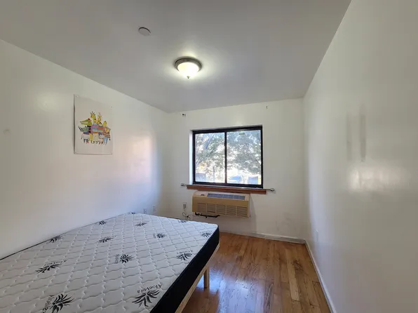 112-26 38th Avenue image 3 of 9