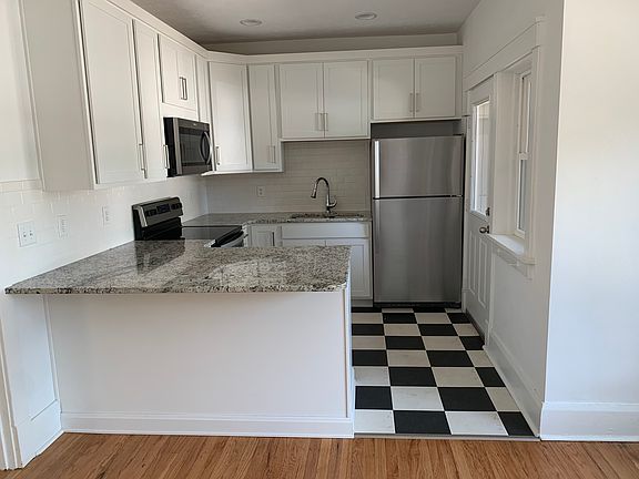 2nd image of 706 N 50th St #8