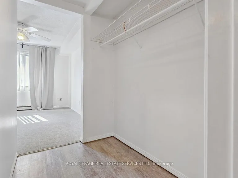 1450 Glen Abbey Gate #934 — Photo 16