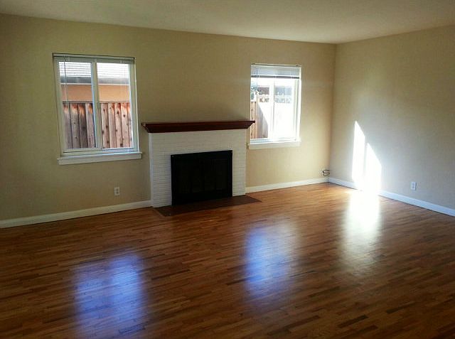 2nd image of 261 Laumer Ave