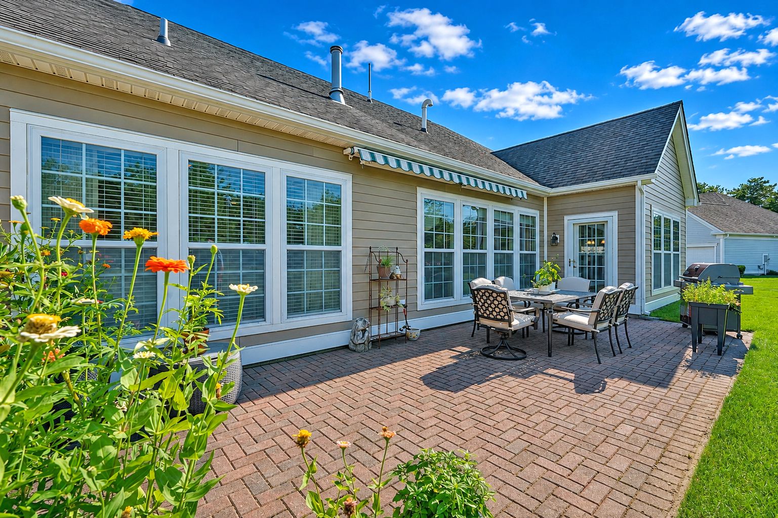  Patio overlooking the private lawn and Pine Barrens