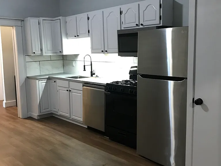 2118 18th Ave #1 — Photo 1