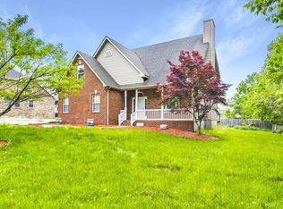 532 Stones River Rd, La Vergne, TN 37086