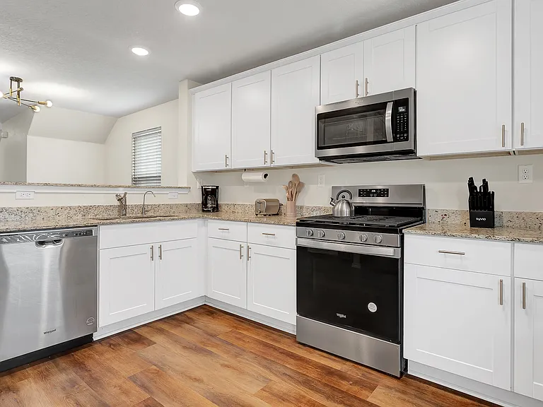 7360 Yucca Pl — Photo 13