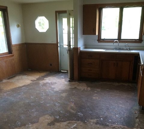 4th image of 1745 Clifford Dr