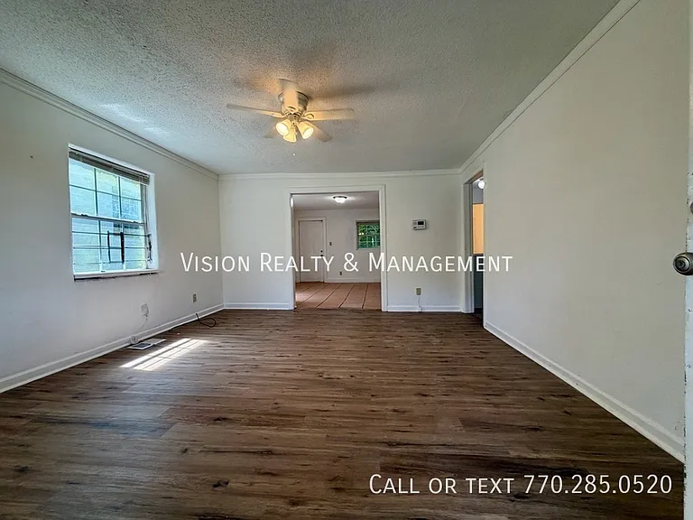 1070 Ollie Cir NW #A — Photo 4
