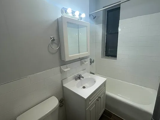 Rented by Bruma Realty LLC | media 20