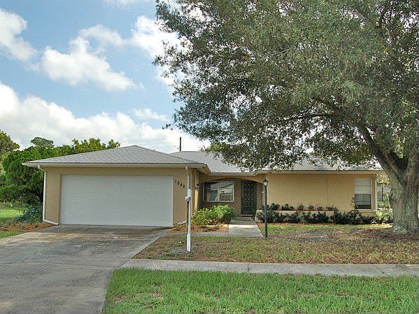 1st image of 1848 Woodhaven Cir
