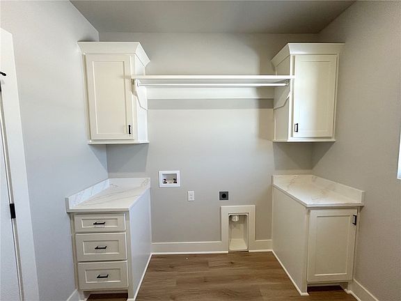 4th image of 2008 Taylor Orchard Rd