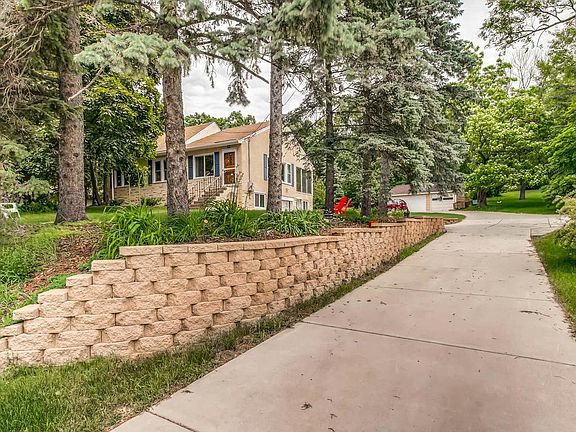 2nd image of 3628 Snelling Ave N