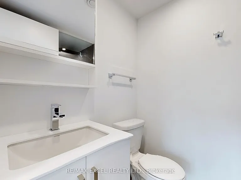 88 Queen St E #1710 — Photo 24