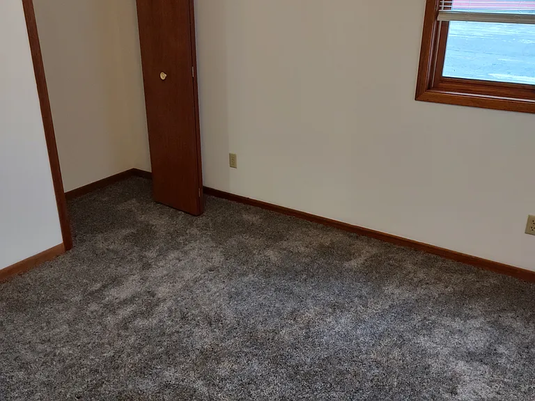 116 S Oak St #2 — Photo 8