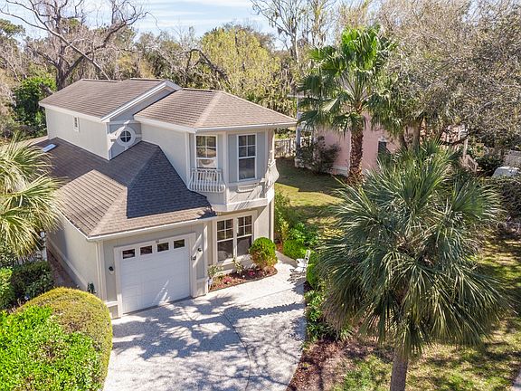2nd image of 16 Bermuda Pointe Cir