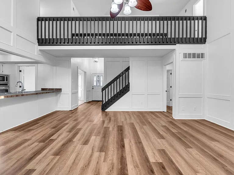 7347 Richmond Rd — Photo 18