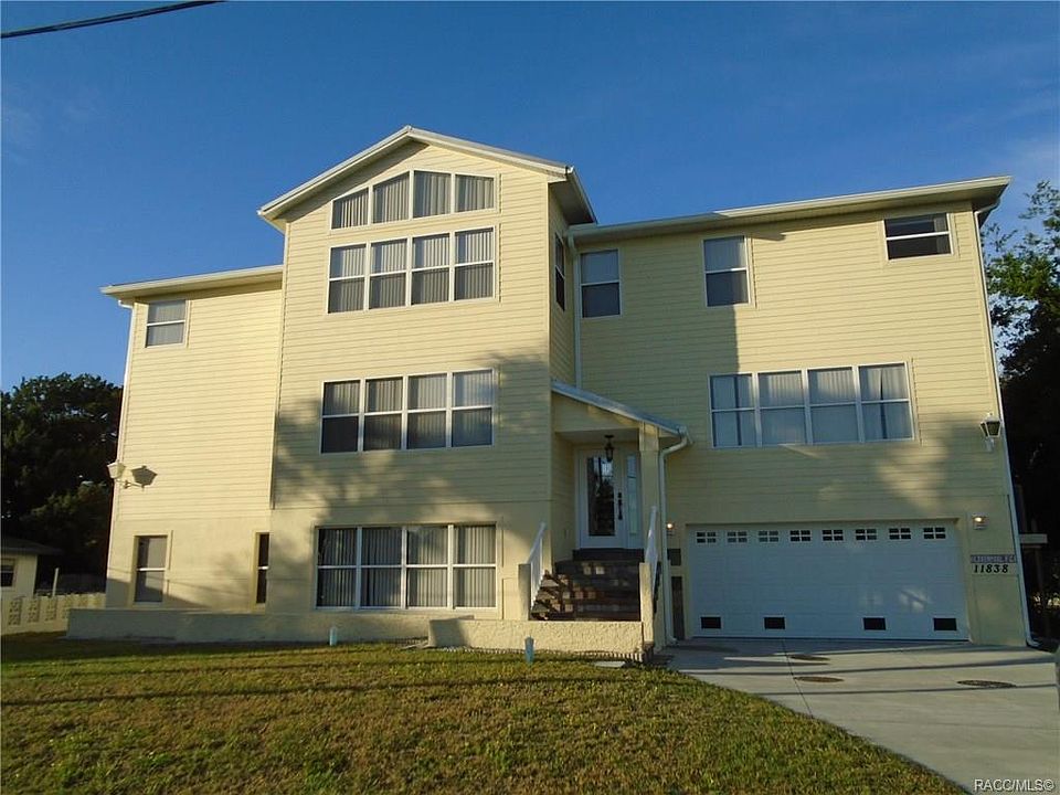 1st image of 11838 W Coquina Ct