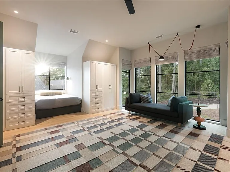 725 Rocky Point Dr — Photo 105