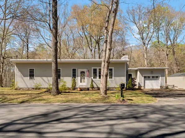15 Hurd Bridge Road, Clinton, CT 06413