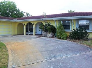 2825 SE Italy St, Port Saint Lucie, FL 34952