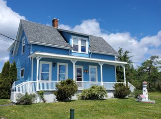 16 Meadow Ln, Jonesport, ME 04649