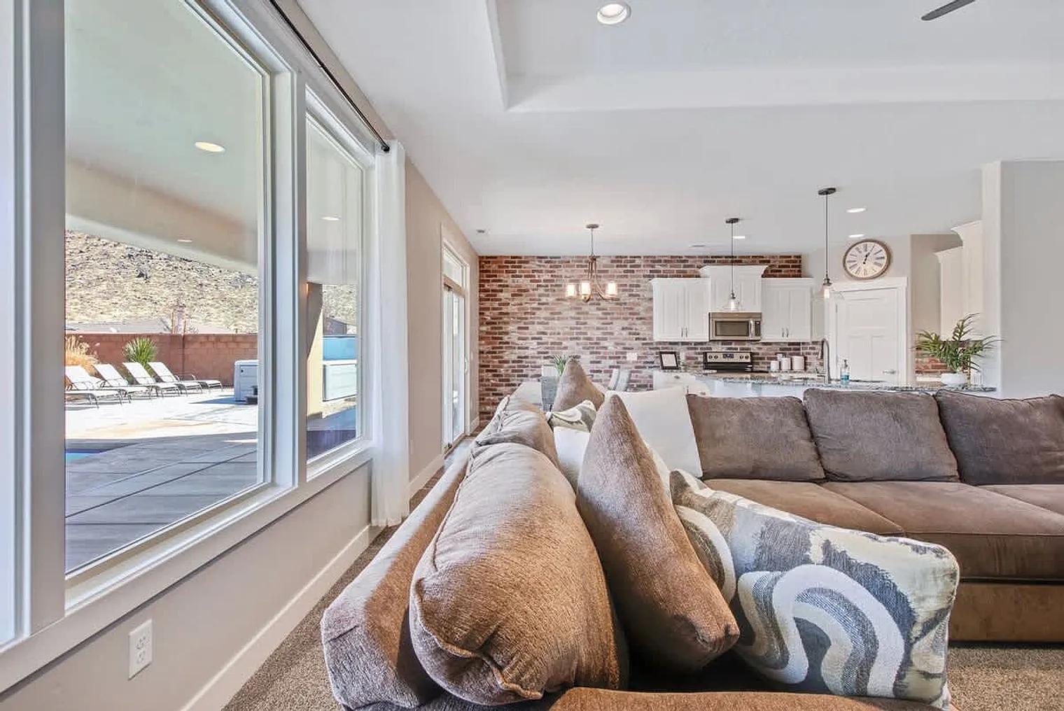 4 bed, 2.0 bath, $12,369 — Photo 4
