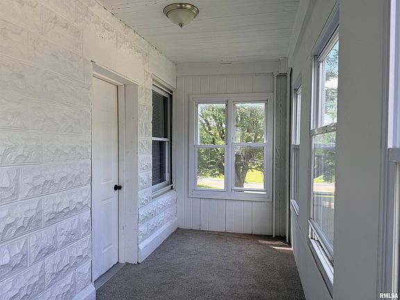 5th image of 378 Fulton Pl