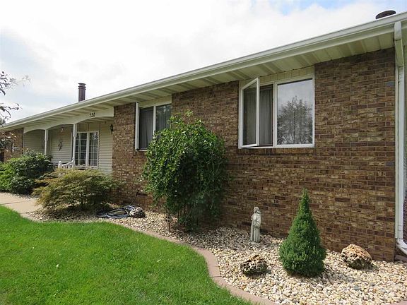 4th image of 720 Willow Dr