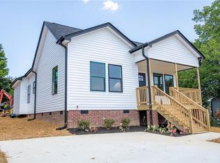 309 Stokes St, Burlington, NC 27215