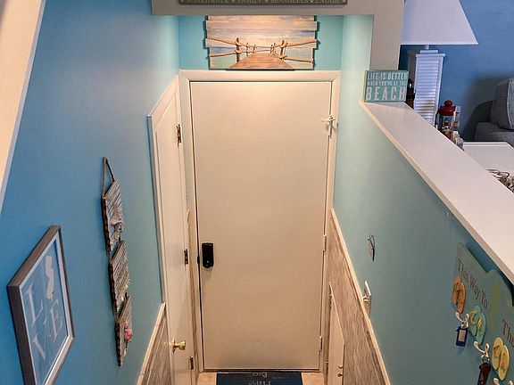2nd image of 1301 Haven St
