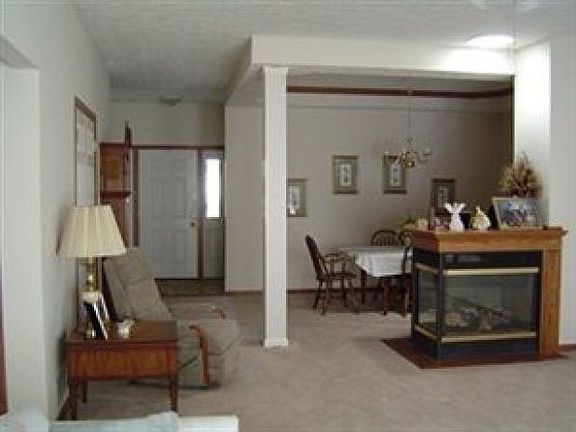 2nd image of 137 Gleneagle Dr