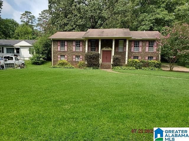 1st image of 520 E Forest Dr
