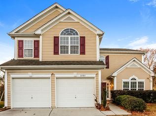 13703 Rutherglen Ct, Charlotte, NC 28213