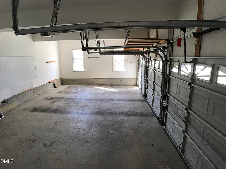 606 Preston Village Way — Photo 33