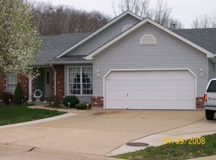 1504 Meadowbrook Ct, Arnold, MO 63010