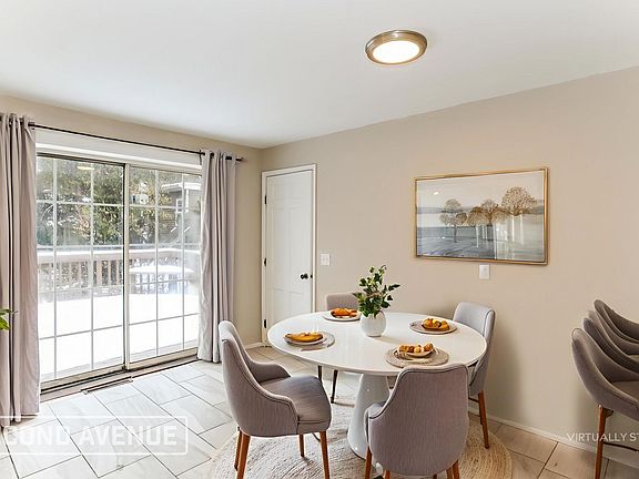 4th image of 2781 Pickmeier Ln