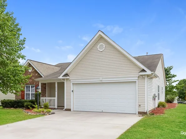 4579 River Gate Dr, Clemmons, NC 27012