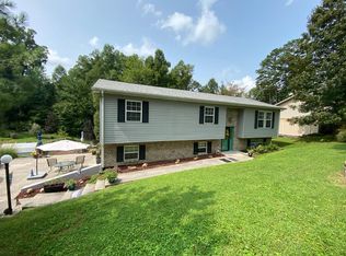 2011 Cedar Ln, Corbin, KY 40701